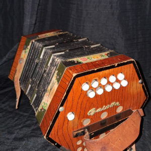 Galotta 20-Button Anglo Concertina (G/D) with Built-in Pickup